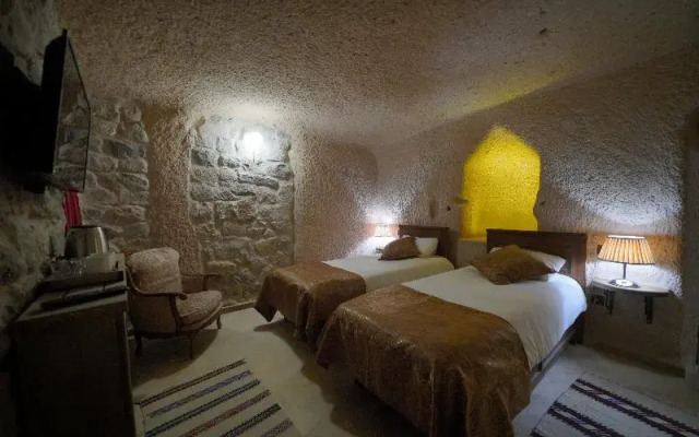 Takaev Cave Hotel