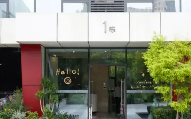 Aaronstone apartment hotel