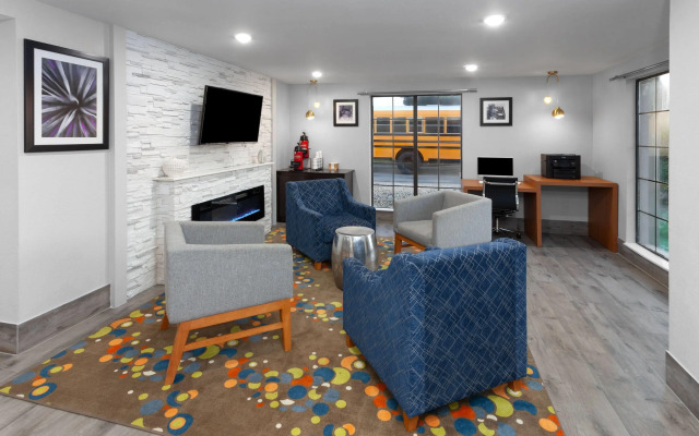 La Quinta Inn by Wyndham Champaign