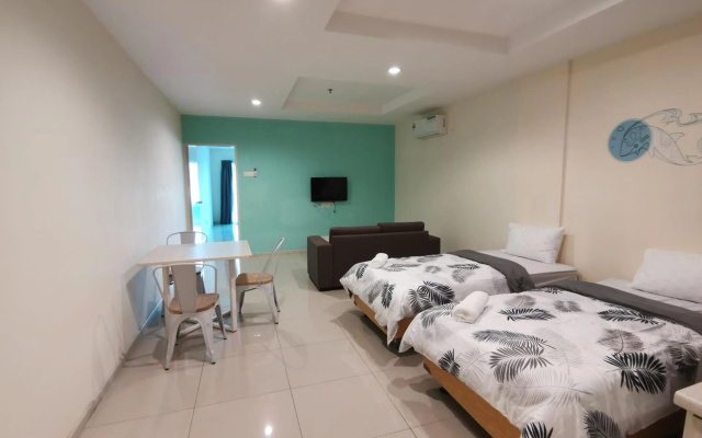 Peaceful 1-Bedroom Unit at Marina Island by JoMy Homestay – Guest Rooms – Lumut