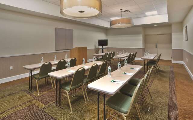 La Quinta Inn & Suites by Wyndham Danbury