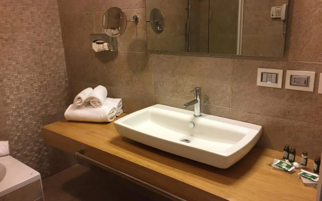 Louis' Tavern Hotel Don Muang