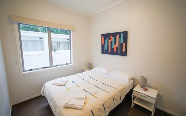 Chic inner city pad