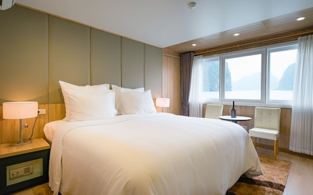 La Vela Premium Cruise - Managed by Paradise Cruises – Guest Rooms – Ha Long