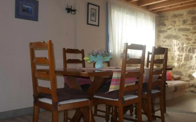 Gîte Saint-Romain-en-Jarez, 4 pièces, 6 personnes - FR-1-496-34
