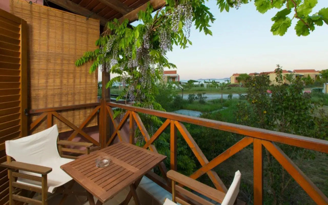 Functional house by the sea at Ierissos