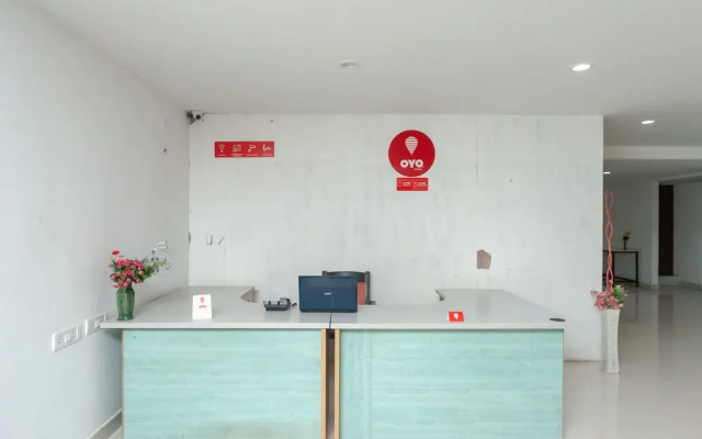 OYO 22532 Purple Lake View