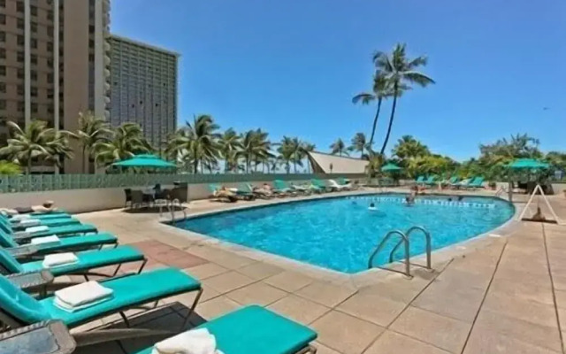 Spacious One Bedroom Harbor View Condos at Ilikai Marina With Private Balcony