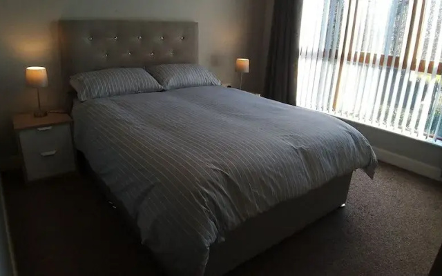 Alexandra Park Avenue Town House