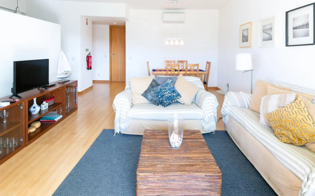 B19 - Marina Club Apartment