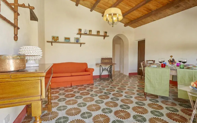 Casale Monte Kronio by Wonderful Italy