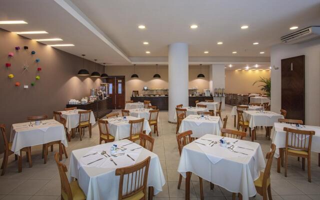 Regency Park Hotel
