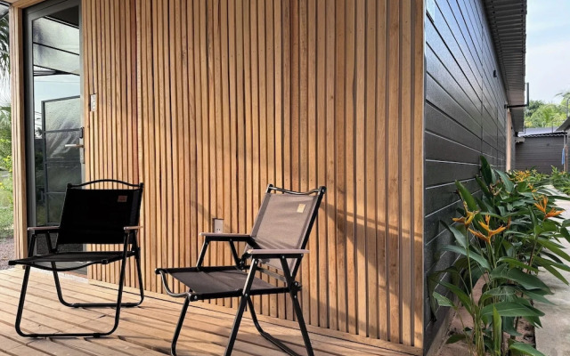 Wanderlust Garden Inn
