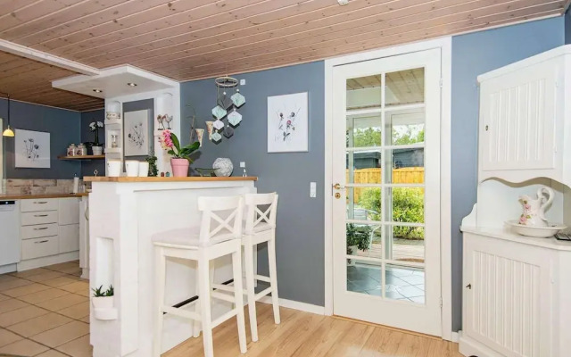 6 Person Holiday Home in Glesborg
