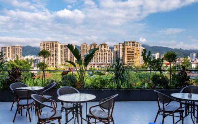 Jiangpan No.1 Starry 180° Ultra-Front Riverside View Luxury Resort Homestay (Libo Ancient Town) – Outside – Qiannan