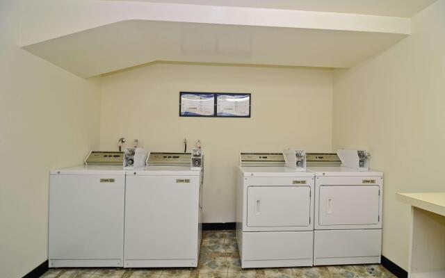 Best Western Plus Newport Mesa Inn
