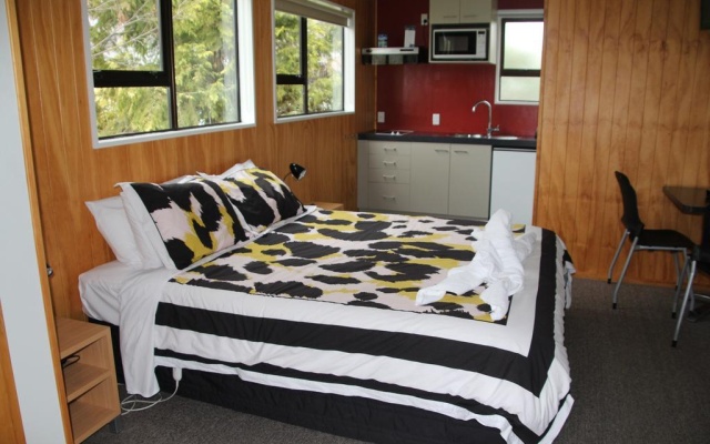 Omarama TOP10 Holiday Park – Guest Rooms – Omarama