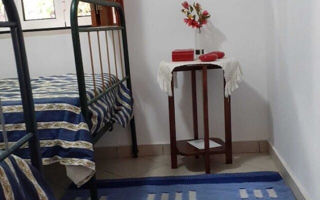 Assafarge-2bedroom-1bathroom-garden