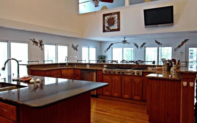 The Great Escape River House