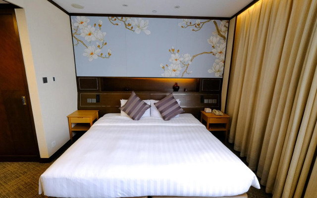 South Pacific Hotel