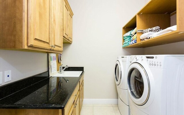 Villa The Sunshine House 4 Bedroom Reunion