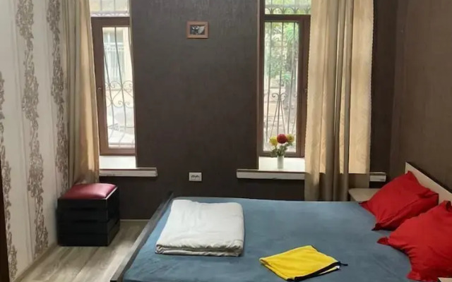 Artisha Travel Hotel