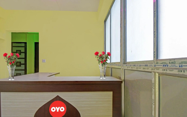 OYO Flagship 70045 Season