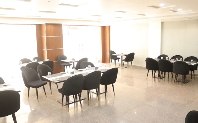 Hotel Maxsun Gwalior