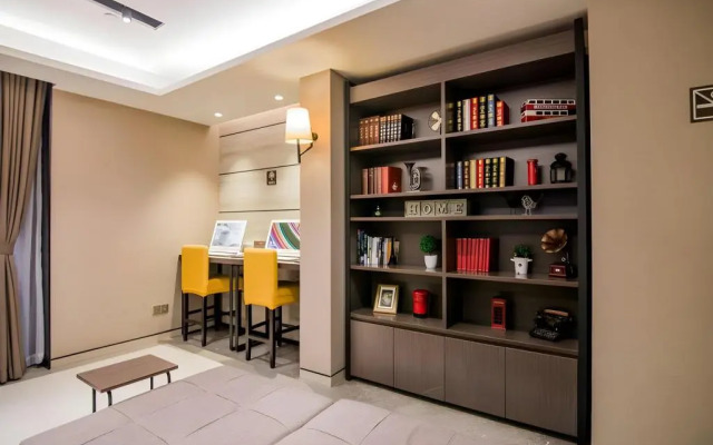 Homeinn Plus Hotel (Shanghai Bund Jinling East Road)