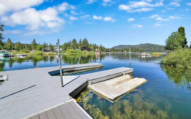 Breezy Estate 114 by RedAwning