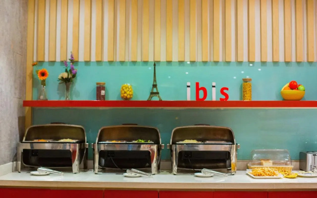 Ibis Lanzhou Train Station