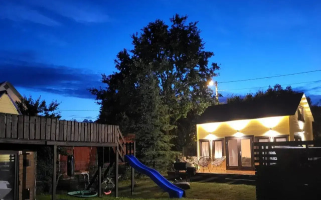 Tiny house near Viljandi lake