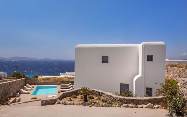 Nikoi Villas