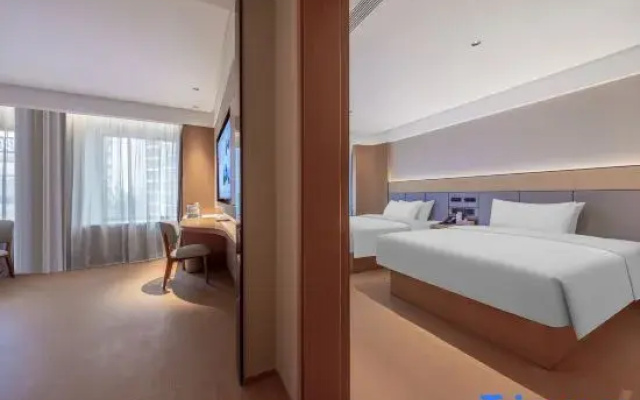 JI Hotel (Changsha Wuyi Square Qia Tongxue Shaonian Square Metro Station)