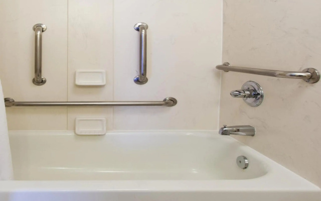 Holiday Inn Charleston Riverview by IHG