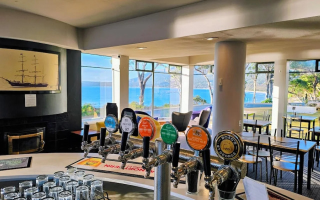 Lufra Beachside Hotel