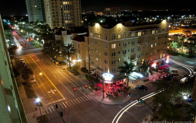 Ponce De Leon Hotel