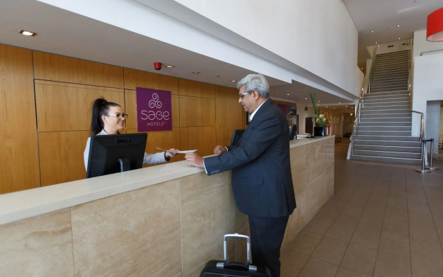 Sage Hotel Wollongong