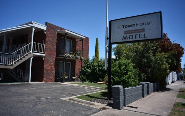 Townhouse Motor Inn