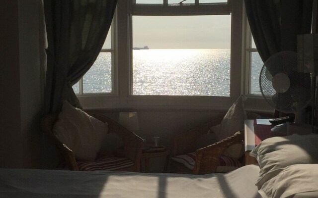 Whitecliff Guesthouse