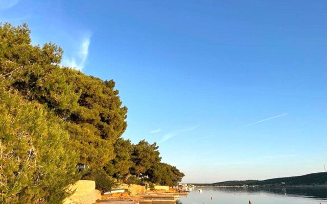 White Apartment for 2