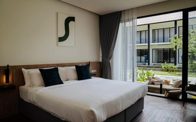 Shanti-Retreat Hotel