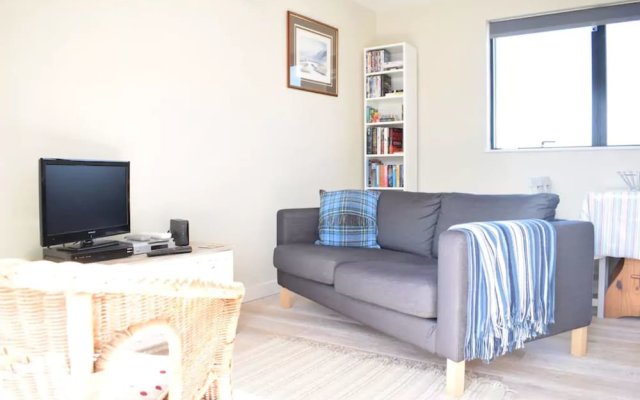 Modern 1 Bedroom With Balcony in Wandsworth