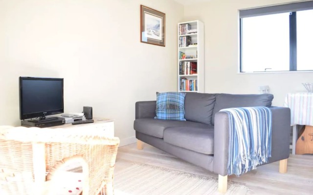 Modern 1 Bedroom With Balcony in Wandsworth