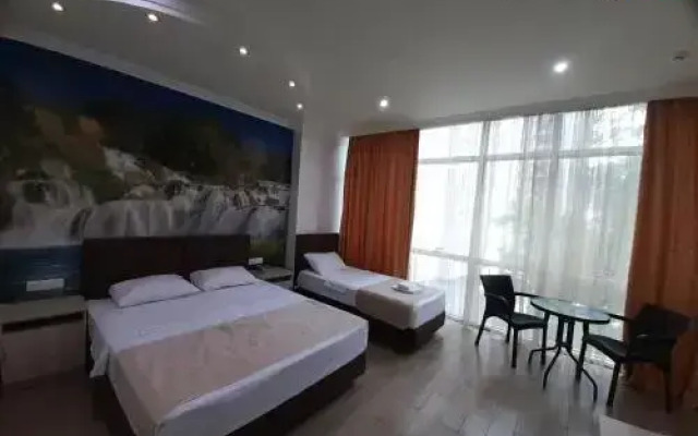 Royal Palace Hotel