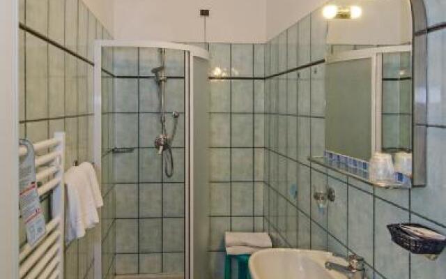Hotel Villa Flores