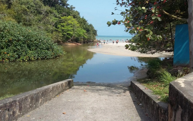 Kitnets Gracimar à 300mts Martin de Sá Caraguatatuba