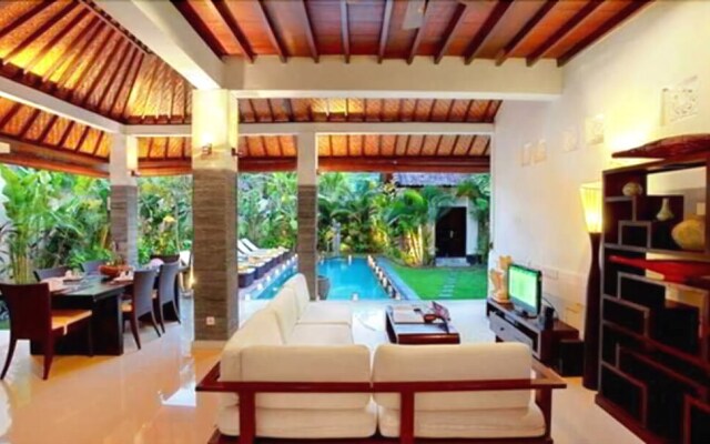 Villa Adhyatma