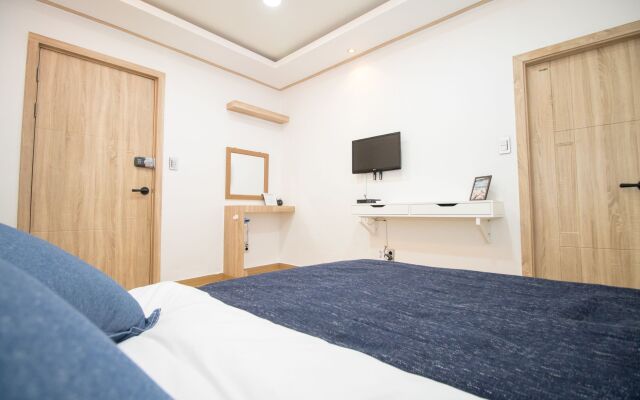 Huayuan House Hongdae - Hostel