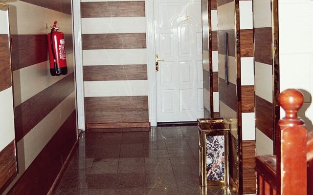 Al Nabarees Al Raqi Furnished Units